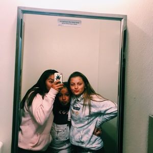 Meet your Posher, Olivia